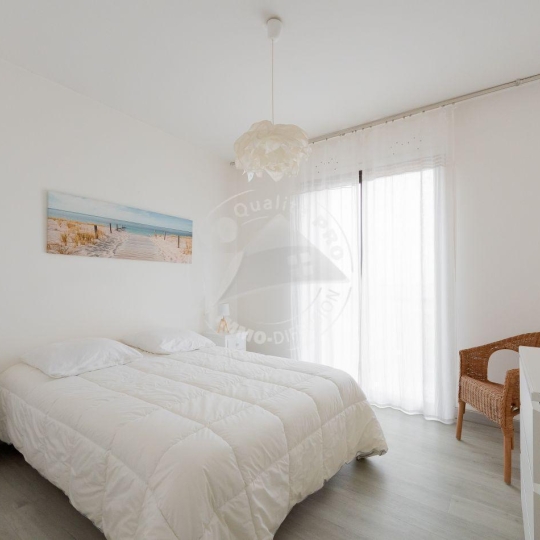  API AGENCE : Appartement | LE GRAU-DU-ROI (30240) | 70 m2 | 613 € 