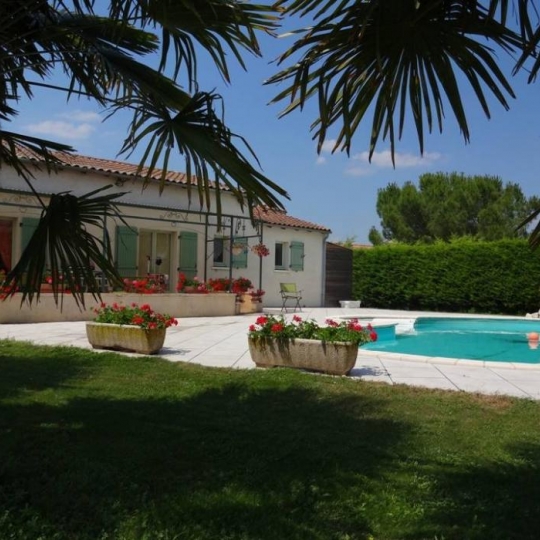 API AGENCE : Maison / Villa | LA GREVE-SUR-MIGNON (17170) | 106 m2 | 196 000 € 