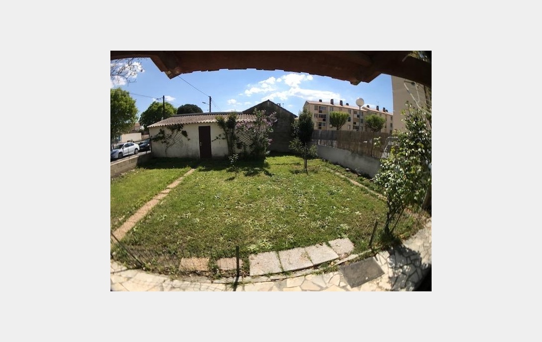 API AGENCE : Maison / Villa | AIGUES-MORTES (30220) | 75 m2 | 955 € 