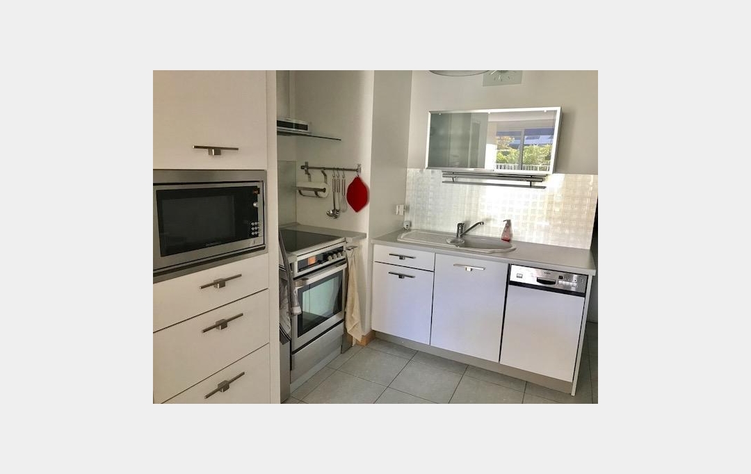 API AGENCE : Appartement | LE GRAU-DU-ROI (30240) | 50 m2 | 650 € 