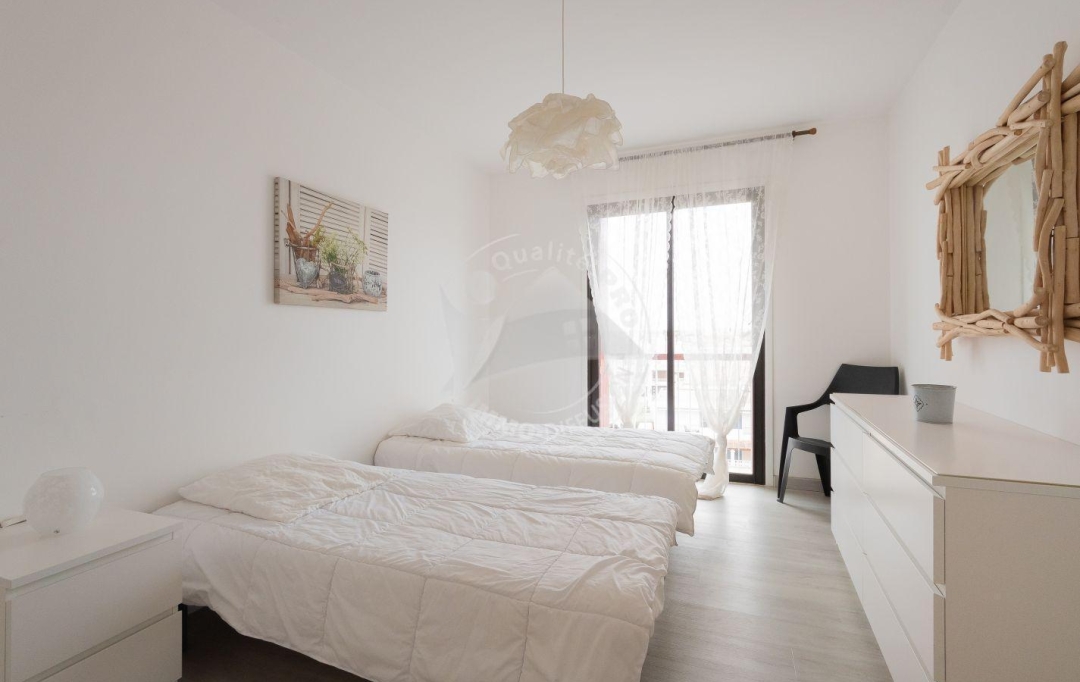 API AGENCE : Appartement | LE GRAU-DU-ROI (30240) | 70 m2 | 613 € 