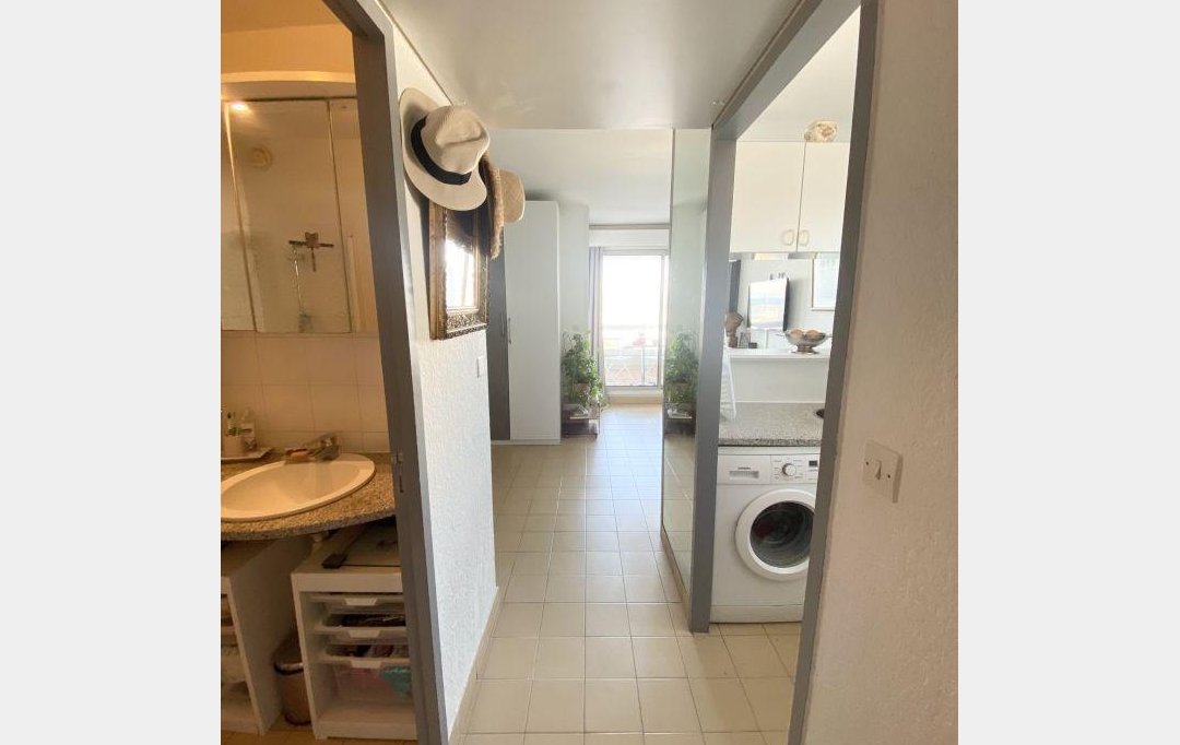 API AGENCE : Apartment | LE GRAU-DU-ROI (30240) | 30 m2 | 720 € 