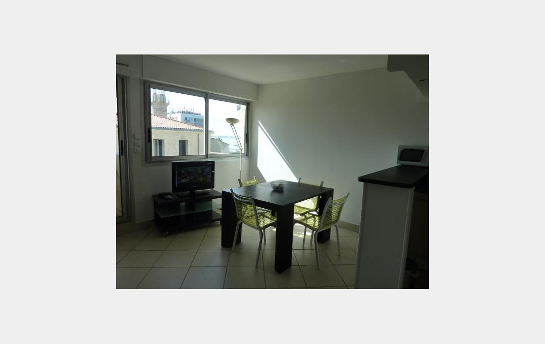 API AGENCE : Appartement | LE GRAU-DU-ROI (30240) | 40 m2 | 375 € 