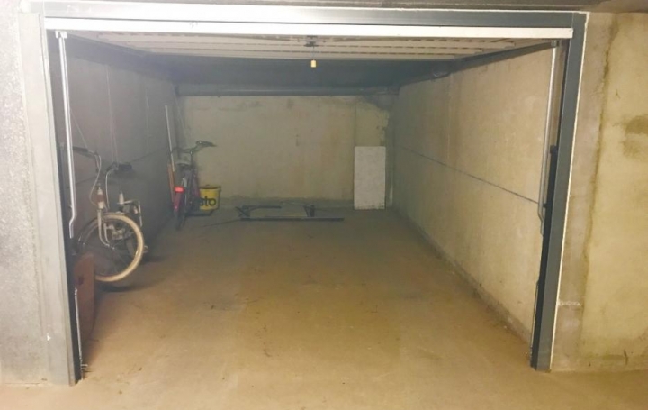 API AGENCE : Garage / Parking | LE GRAU-DU-ROI (30240) | 15 m2 | 27 000 € 