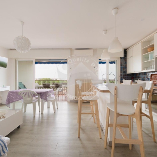  API AGENCE : Apartment | LE GRAU-DU-ROI (30240) | 70 m2 | 613 € 