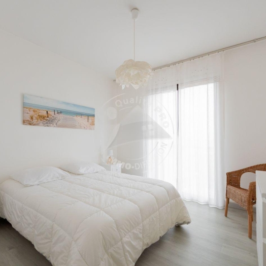  API AGENCE : Apartment | LE GRAU-DU-ROI (30240) | 70 m2 | 613 € 