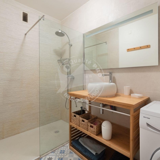  API AGENCE : Apartment | LE GRAU-DU-ROI (30240) | 70 m2 | 613 € 