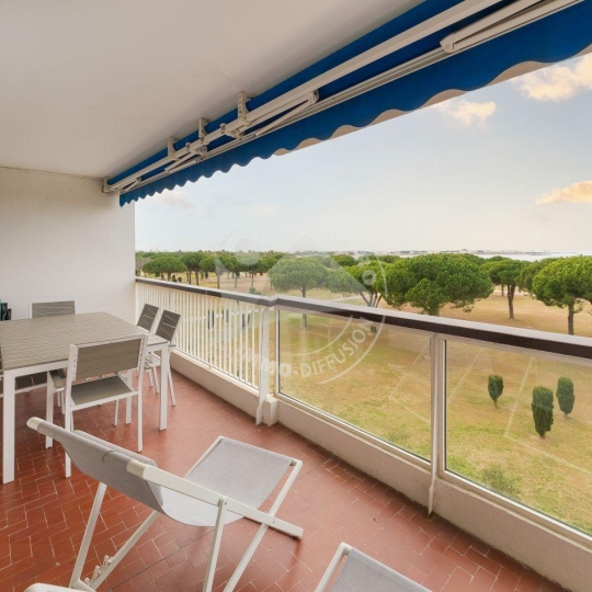  API AGENCE : Apartment | LE GRAU-DU-ROI (30240) | 70 m2 | 613 € 