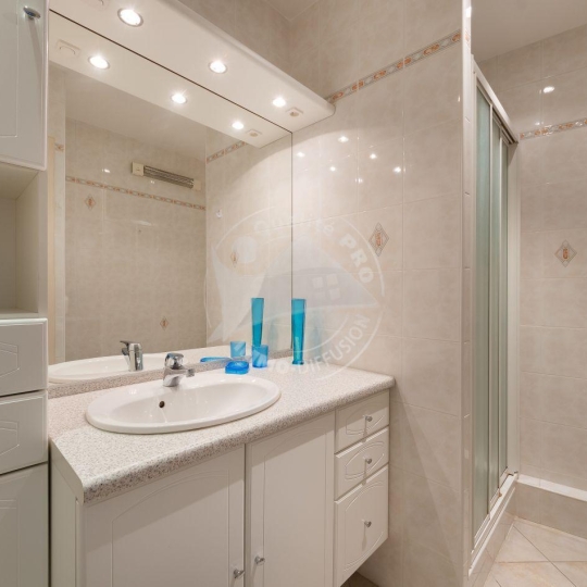  API AGENCE : Apartment | LE GRAU-DU-ROI (30240) | 59 m2 | 380 € 
