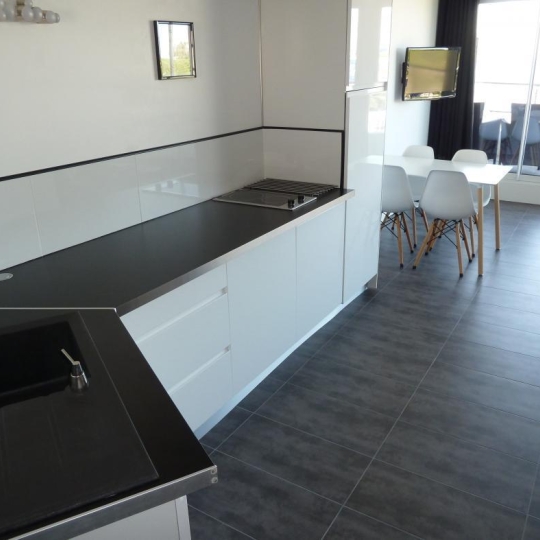  API AGENCE : Apartment | LE GRAU-DU-ROI (30240) | 33 m2 | 500 € 