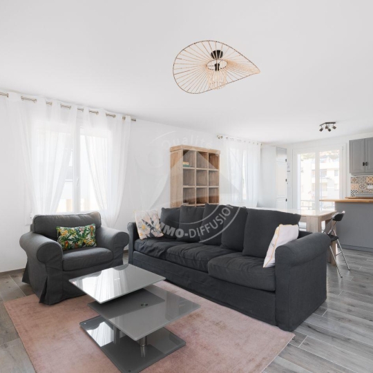  API AGENCE : Apartment | LE GRAU-DU-ROI (30240) | 65 m2 | 450 € 