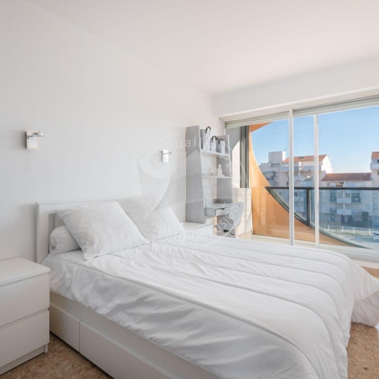  API AGENCE : Apartment | LE GRAU-DU-ROI (30240) | 78 m2 | 600 € 