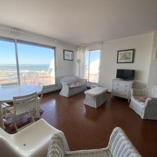  API AGENCE : Apartment | LE GRAU-DU-ROI (30240) | 62 m2 | 513 € 