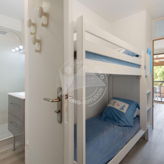  API AGENCE : Appartement | LE GRAU-DU-ROI (30240) | 35 m2 | 300 € 