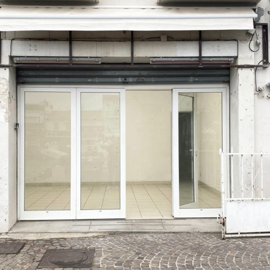 API AGENCE : Office | LE GRAU-DU-ROI (30240) | 37.00m2 | 1 050 € 