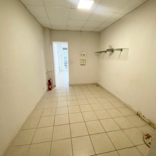  API AGENCE : Office | LE GRAU-DU-ROI (30240) | 37 m2 | 1 050 € 