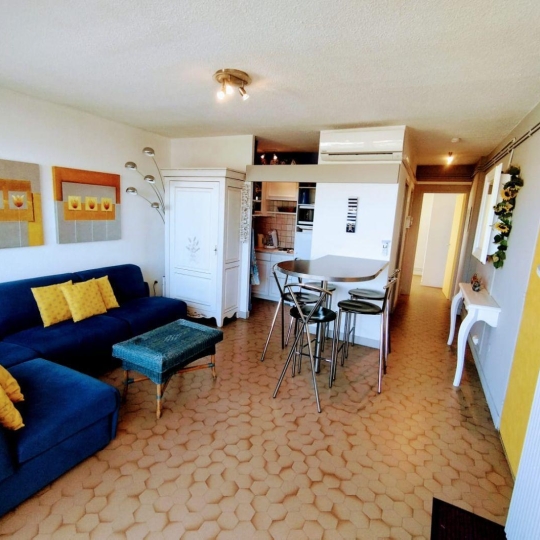  API AGENCE : Apartment | LE GRAU-DU-ROI (30240) | 37 m2 | 830 € 