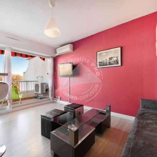  API AGENCE : Apartment | LE GRAU-DU-ROI (30240) | 25 m2 | 267 € 