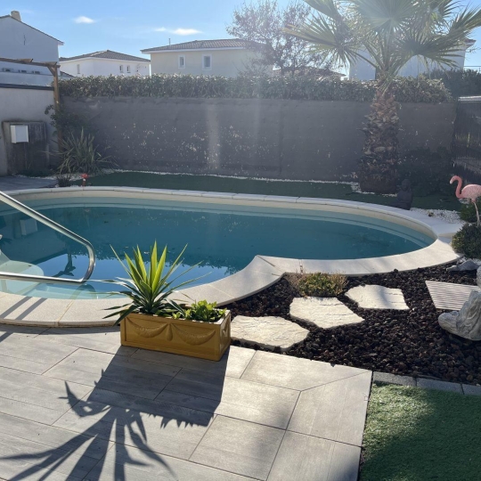  API AGENCE : Maison / Villa | AIMARGUES (30470) | 125 m2 | 450 000 € 