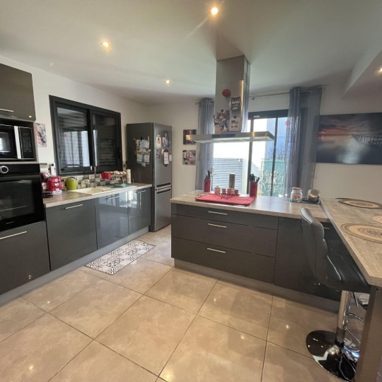 API AGENCE : House | AIMARGUES (30470) | 125.00m2 | 450 000 € 