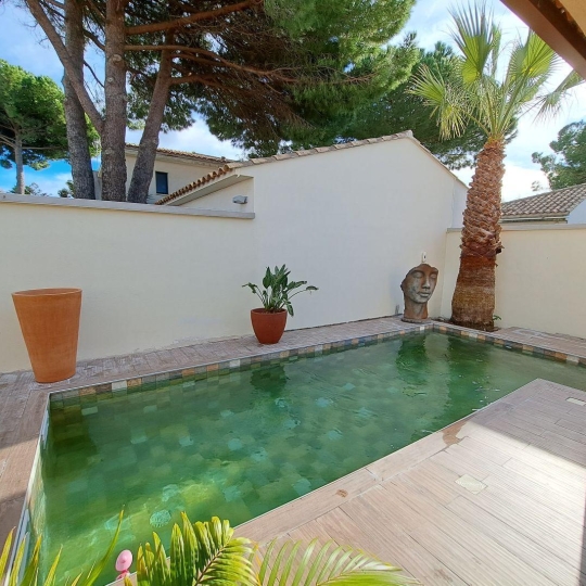  API AGENCE : House | AIGUES-MORTES (30220) | 150 m2 | 599 000 € 