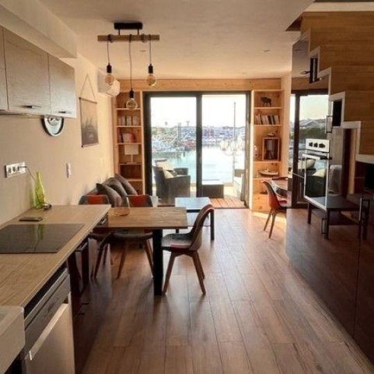  API AGENCE : Apartment | LE GRAU-DU-ROI (30240) | 43 m2 | 299 000 € 