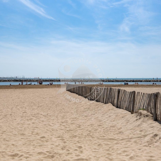  API AGENCE : Appartement | LE GRAU-DU-ROI (30240) | 18 m2 | 98 000 € 