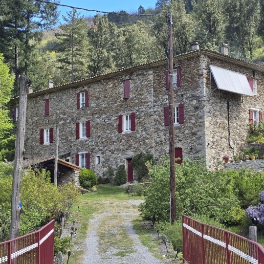  API AGENCE : Domain / Estate | L'ESTRECHURE (30124) | 321 m2 | 572 000 € 