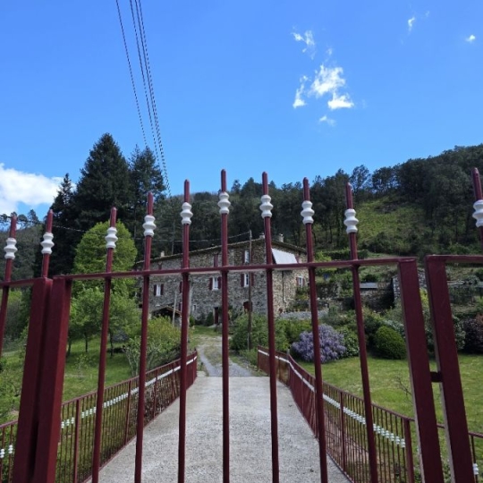  API AGENCE : Domain / Estate | L'ESTRECHURE (30124) | 321 m2 | 572 000 € 