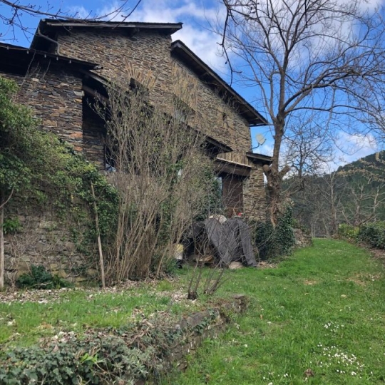  API AGENCE : House | SAINTE-CROIX-VALLEE-FRANCAISE (48110) | 275 m2 | 550 000 € 