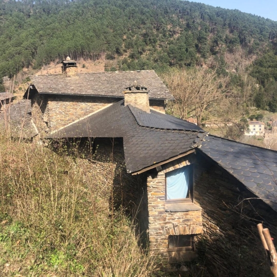  API AGENCE : House | SAINTE-CROIX-VALLEE-FRANCAISE (48110) | 275 m2 | 550 000 € 