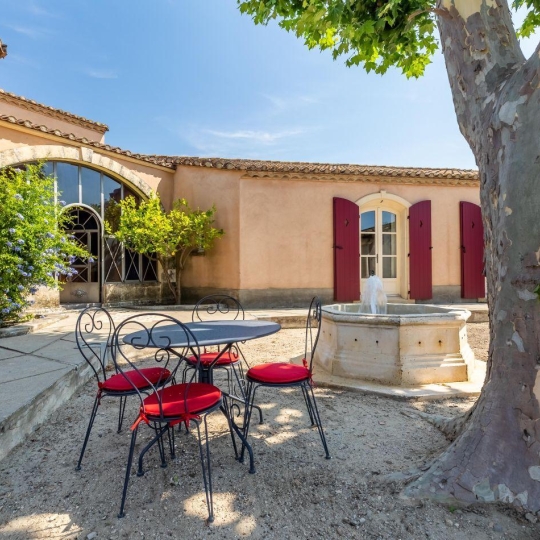  API AGENCE : Maison / Villa | AIGUES-MORTES (30220) | 185 m2 | 895 260 € 