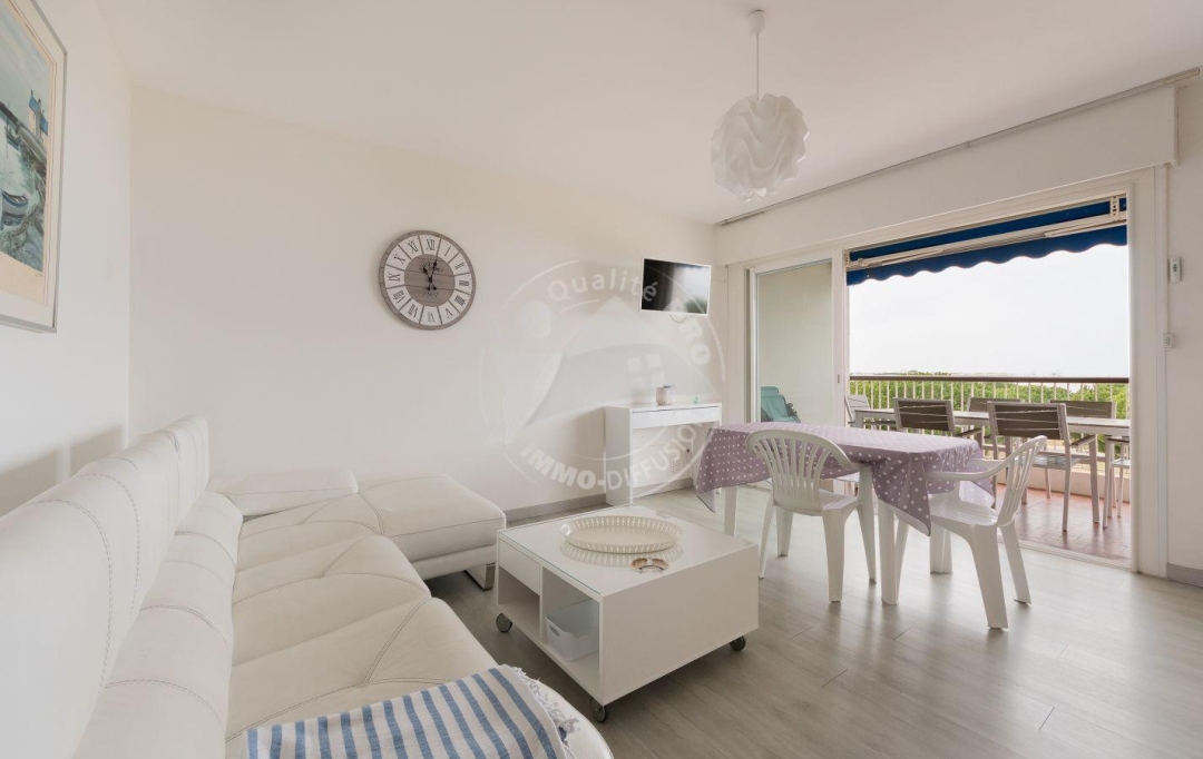 API AGENCE : Apartment | LE GRAU-DU-ROI (30240) | 70 m2 | 613 € 