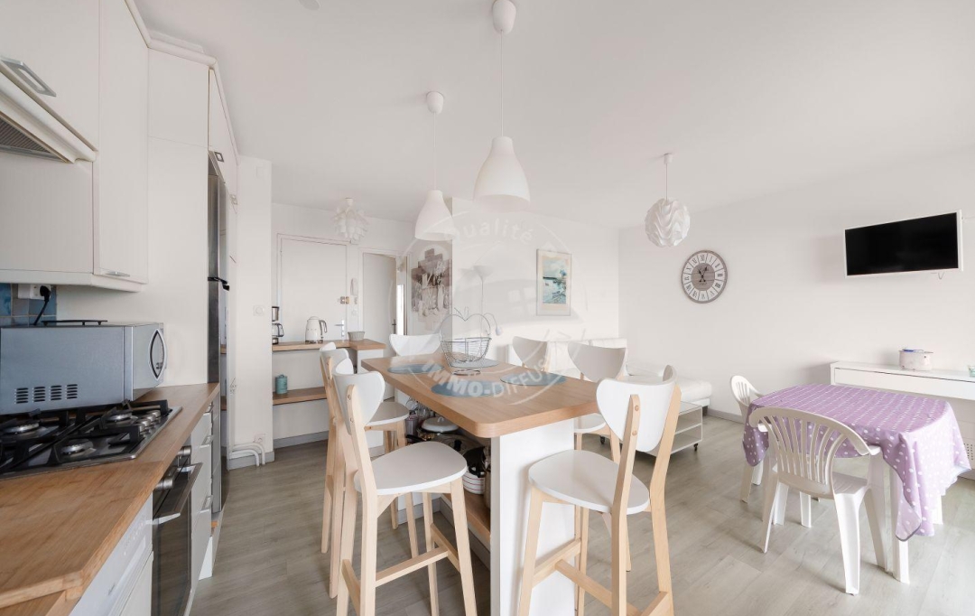 API AGENCE : Apartment | LE GRAU-DU-ROI (30240) | 70 m2 | 613 € 