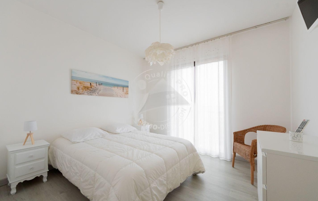 API AGENCE : Apartment | LE GRAU-DU-ROI (30240) | 70 m2 | 613 € 