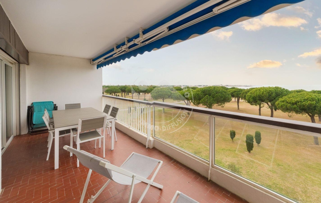 API AGENCE : Apartment | LE GRAU-DU-ROI (30240) | 70 m2 | 613 € 