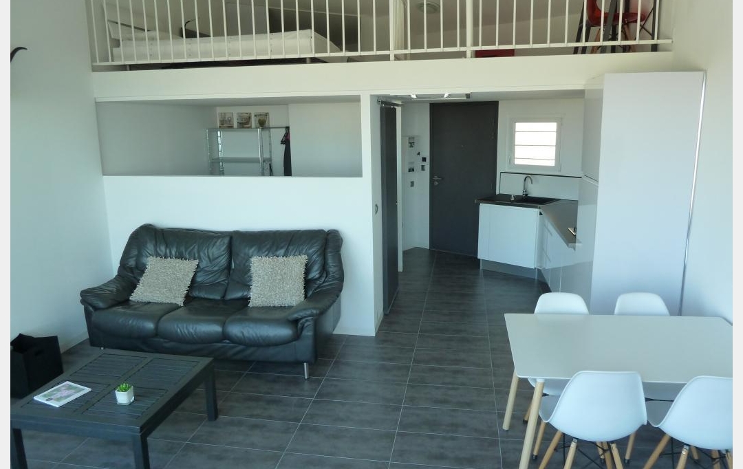 API AGENCE : Apartment | LE GRAU-DU-ROI (30240) | 33 m2 | 500 € 