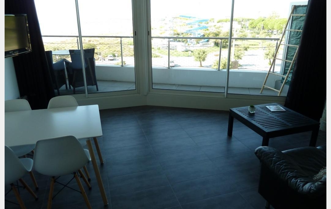 API AGENCE : Apartment | LE GRAU-DU-ROI (30240) | 33 m2 | 500 € 