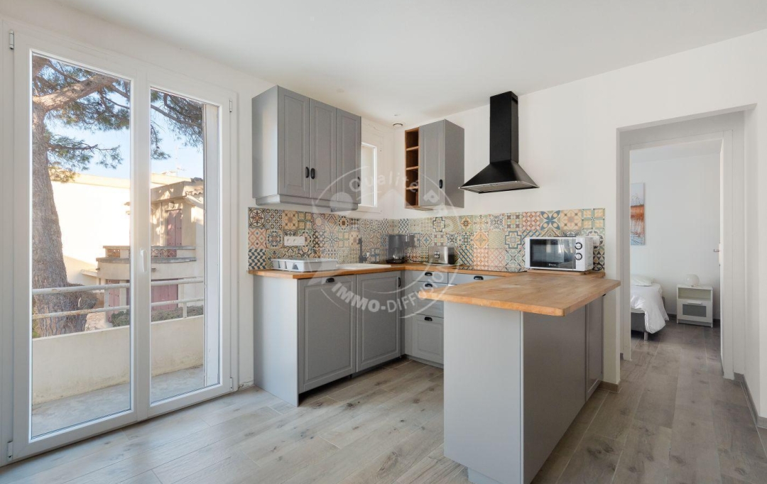 API AGENCE : Apartment | LE GRAU-DU-ROI (30240) | 65 m2 | 450 € 