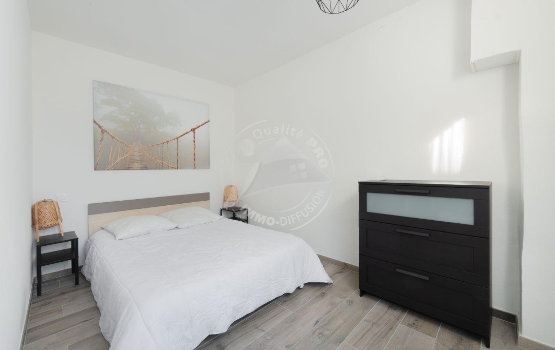 API AGENCE : Apartment | LE GRAU-DU-ROI (30240) | 65 m2 | 450 € 