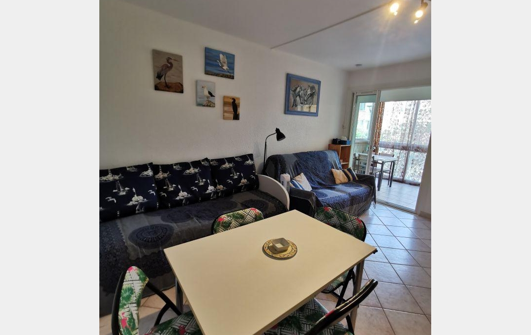 API AGENCE : Apartment | LE GRAU-DU-ROI (30240) | 24 m2 | 282 € 