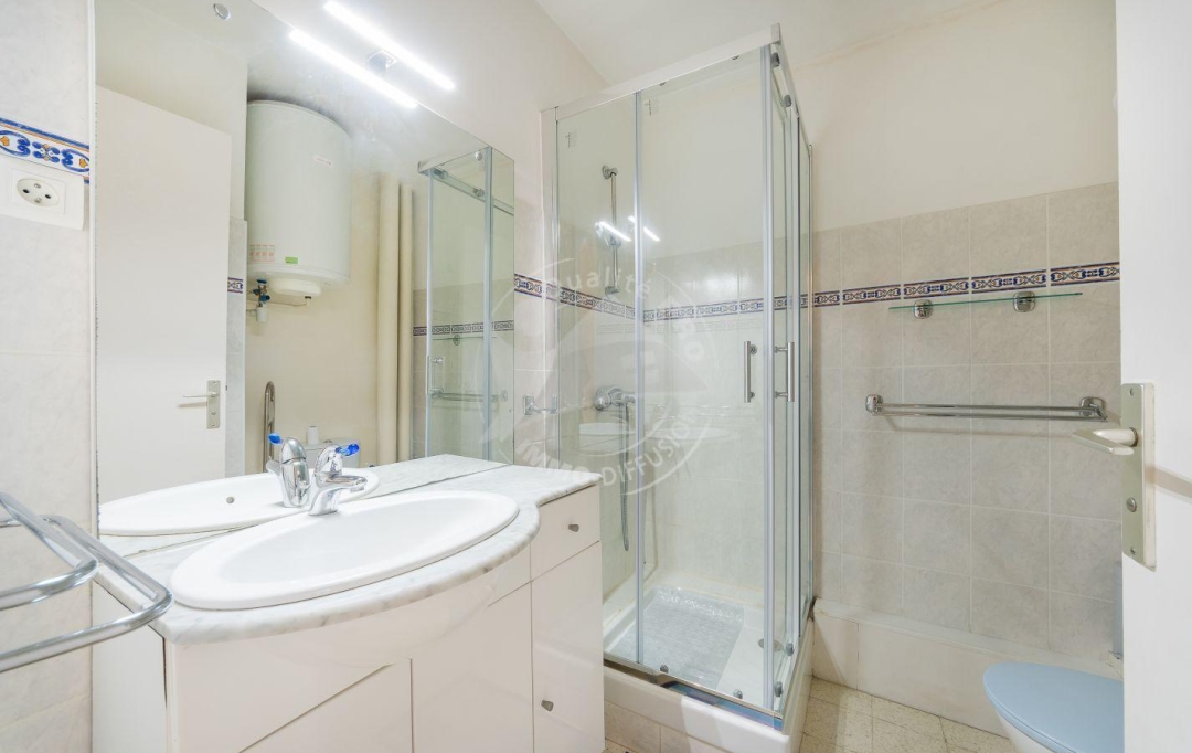 API AGENCE : Appartement | LE GRAU-DU-ROI (30240) | 32 m2 | 200 € 