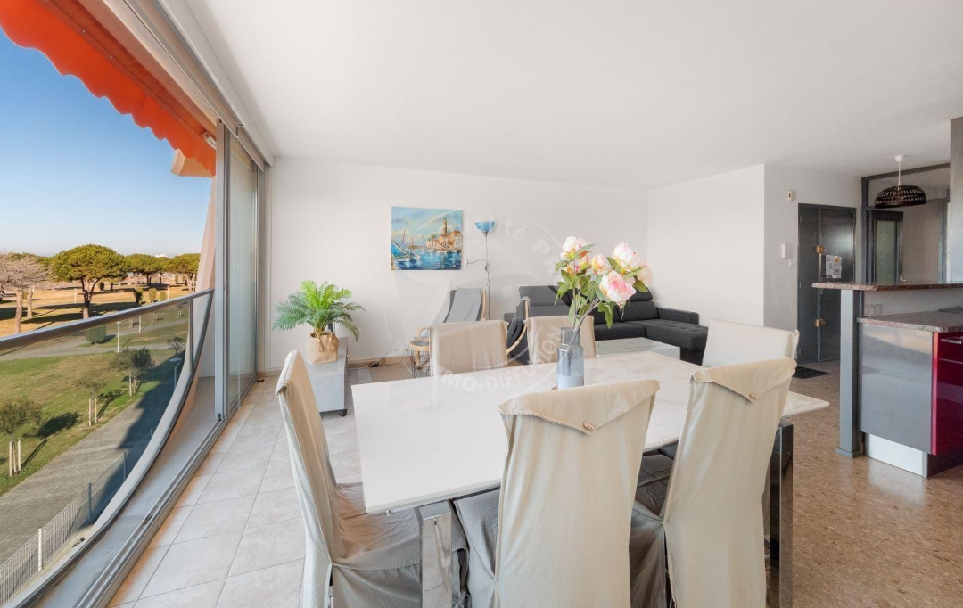 API AGENCE : Apartment | LE GRAU-DU-ROI (30240) | 78 m2 | 600 € 