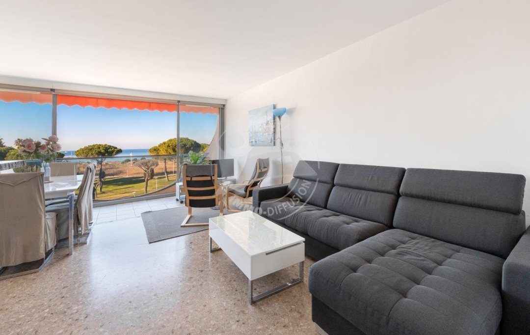 API AGENCE : Apartment | LE GRAU-DU-ROI (30240) | 78 m2 | 600 € 
