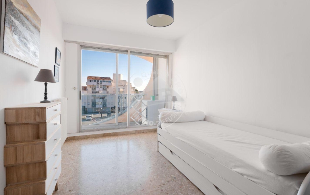 API AGENCE : Apartment | LE GRAU-DU-ROI (30240) | 78 m2 | 600 € 