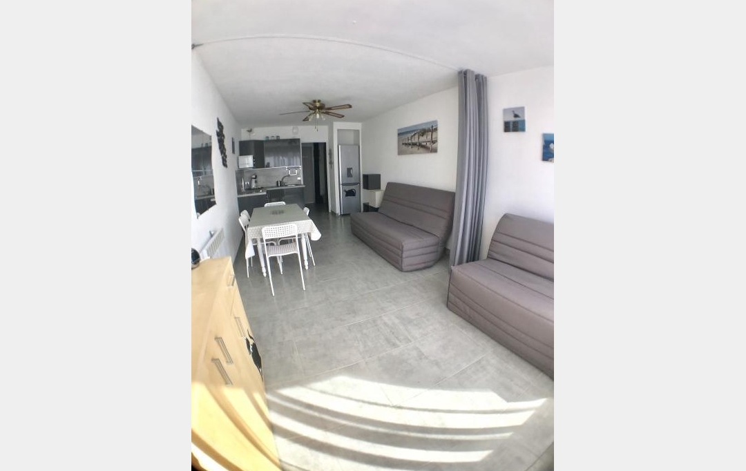 API AGENCE : Appartement | LE GRAU-DU-ROI (30240) | 27 m2 | 250 € 