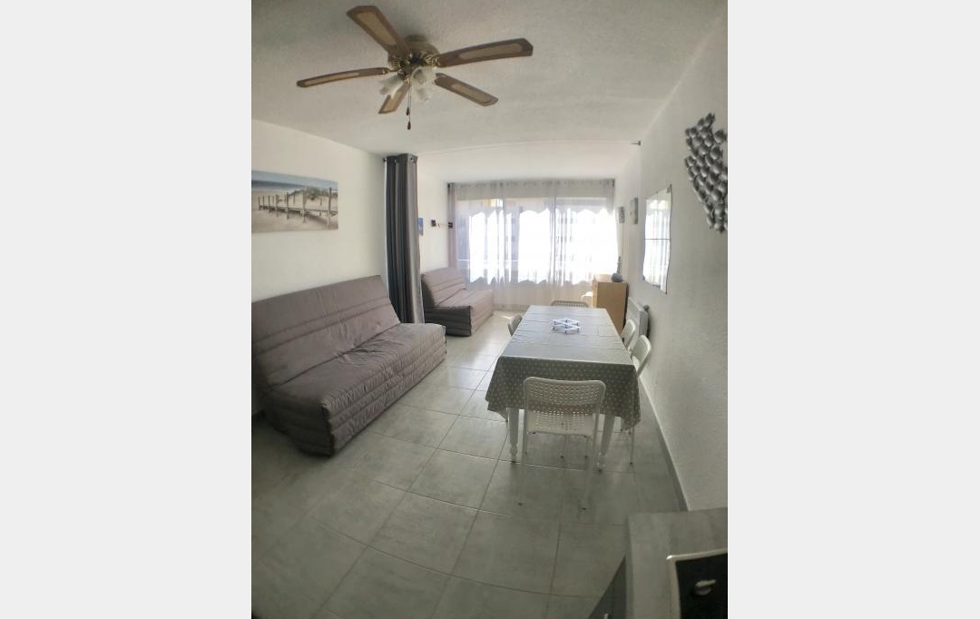 API AGENCE : Appartement | LE GRAU-DU-ROI (30240) | 27 m2 | 250 € 