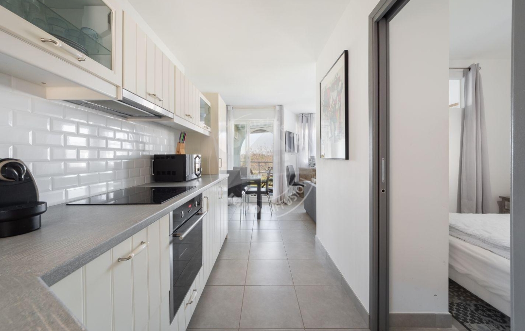 API AGENCE : Apartment | LE GRAU-DU-ROI (30240) | 32 m2 | 413 € 