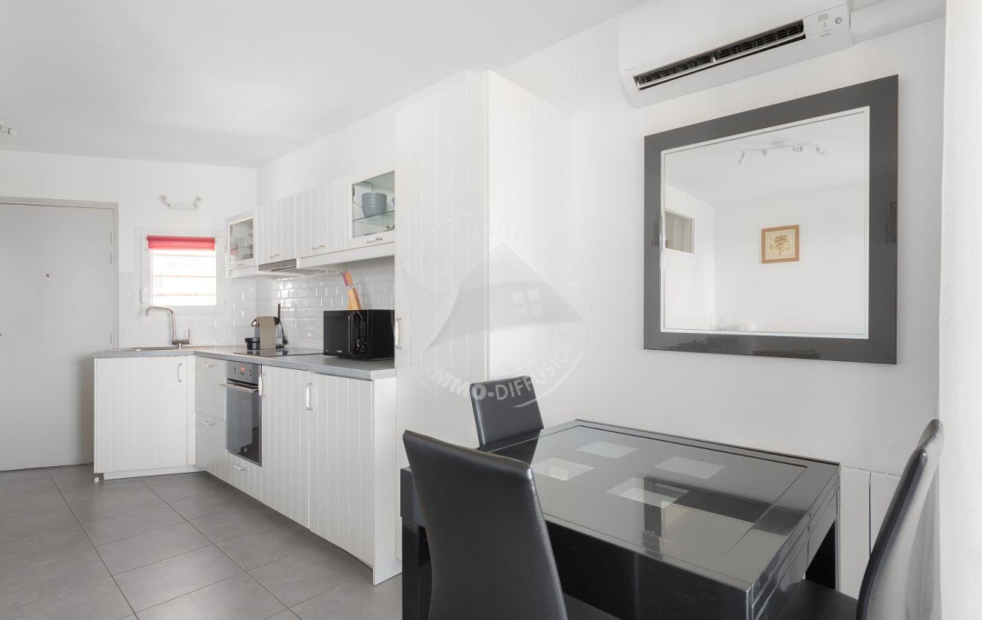 API AGENCE : Apartment | LE GRAU-DU-ROI (30240) | 32 m2 | 413 € 