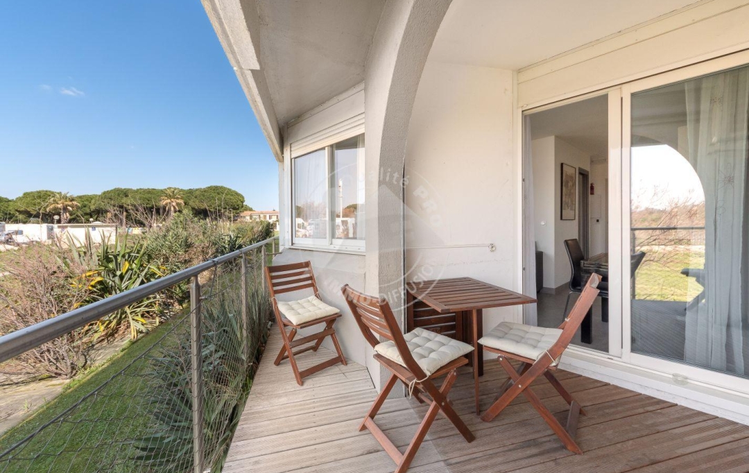 API AGENCE : Apartment | LE GRAU-DU-ROI (30240) | 32 m2 | 413 € 